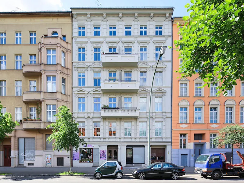 4-Zimmer-Wohnung mit großem Hof-Balkon nahe U-Bahn Yorckstr. — photo 1